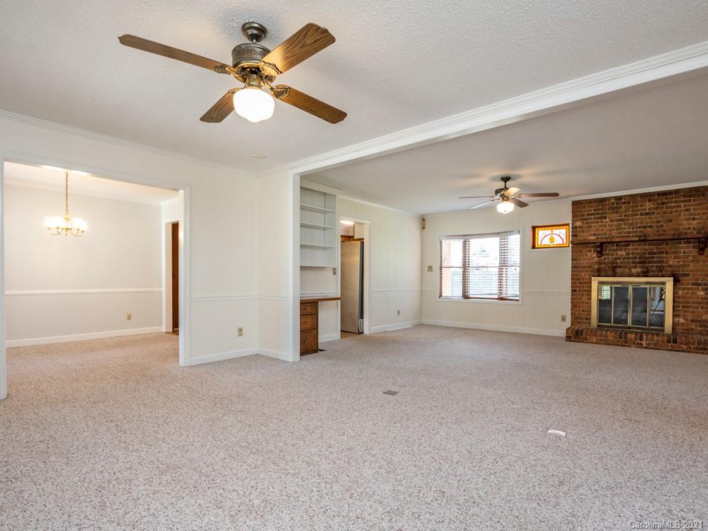 2525 Oakdale Road Charlotte, NC 28216 - Photo 8 of 40