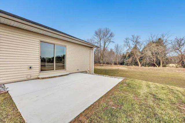 $399,900 | 2765 County Rd EE, Abrams, WI 54101