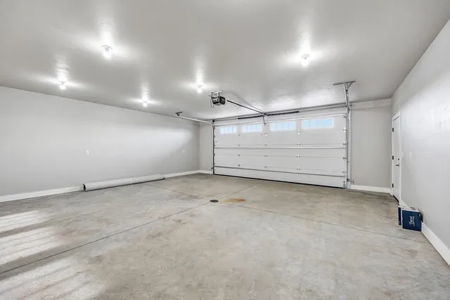 $399,900 | 2765 County Rd EE, Abrams, WI 54101