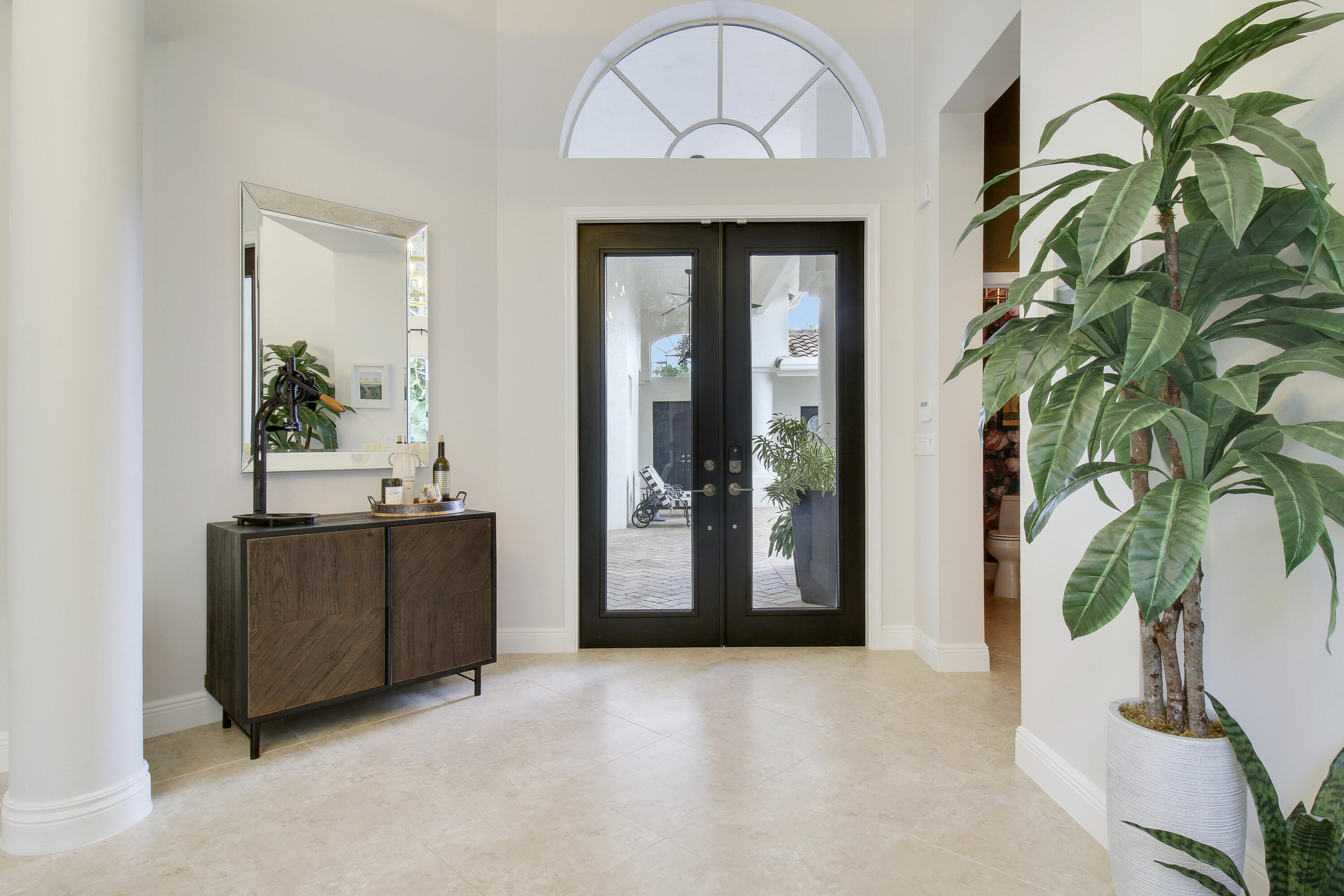 7606 La Corniche Circle Boca Raton, FL 33433 - Photo 12 of 49 Foyer