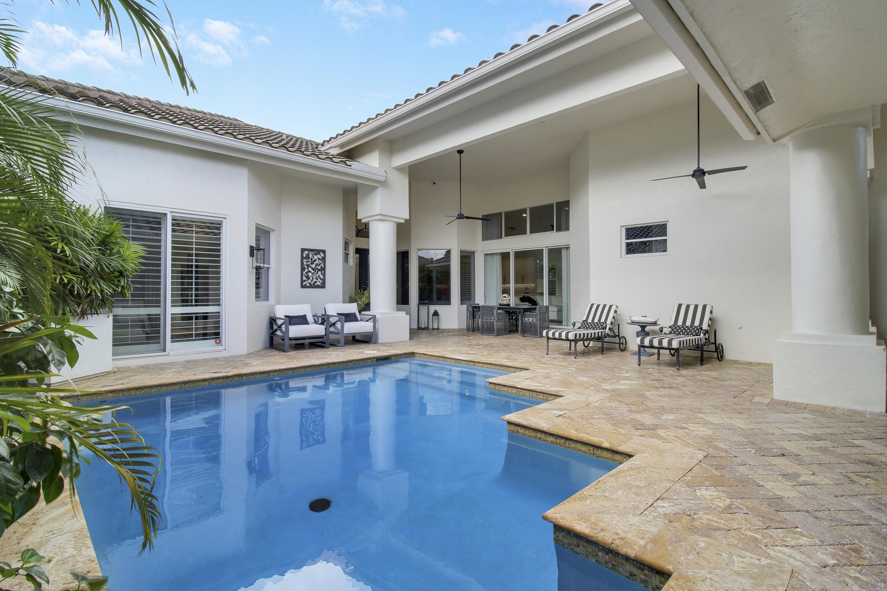 7606 La Corniche Circle Boca Raton, FL 33433 - Photo 6 of 49 Courtyard-4