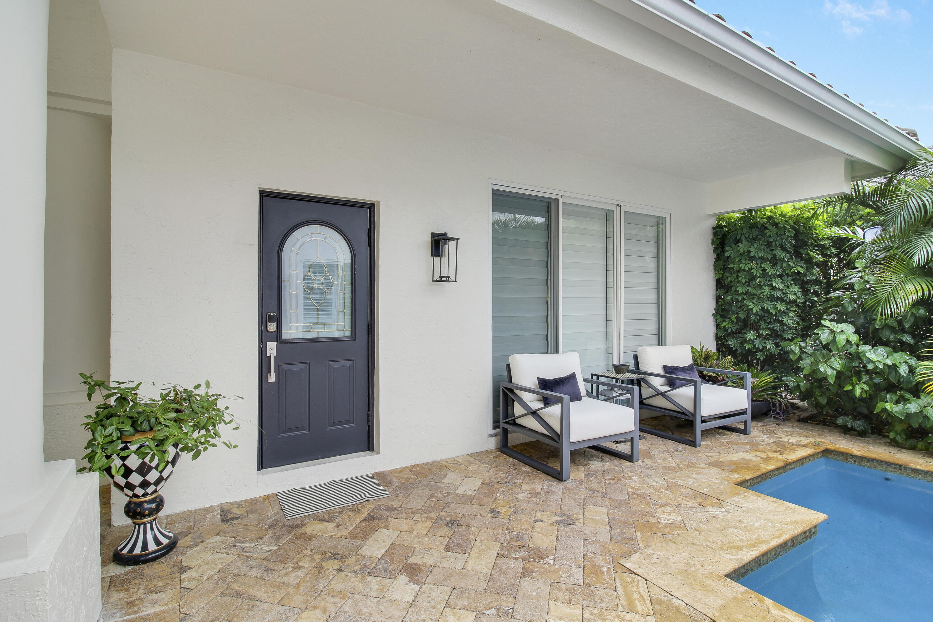 7606 La Corniche Circle Boca Raton, FL 33433 - Photo 8 of 49 Court-yard