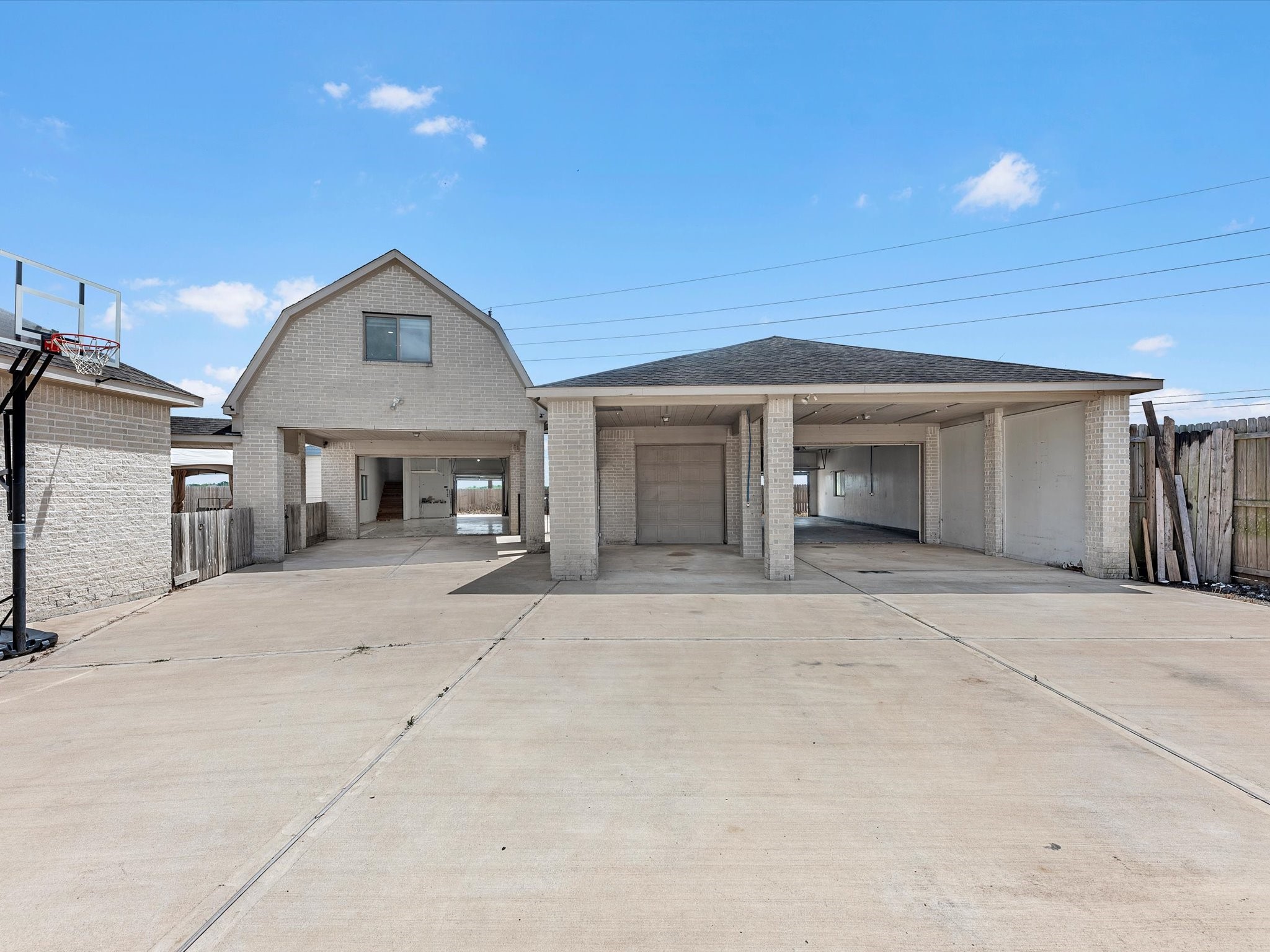 38 Palmero Way Manvel, TX 77578 - Photo 36 of 43 a front view of a house with a yard and garage