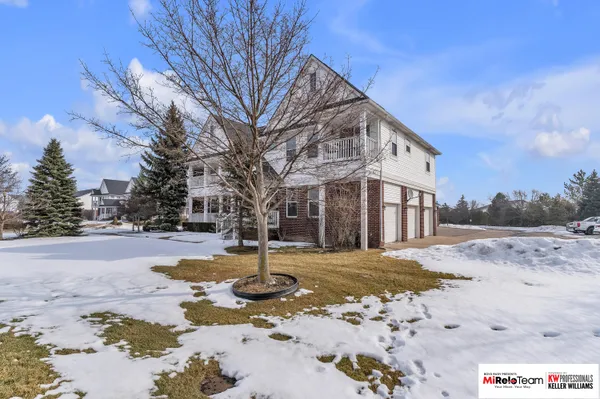 $169,999 | 29104 Philadelphia Drive, New Baltimore, MI 48051