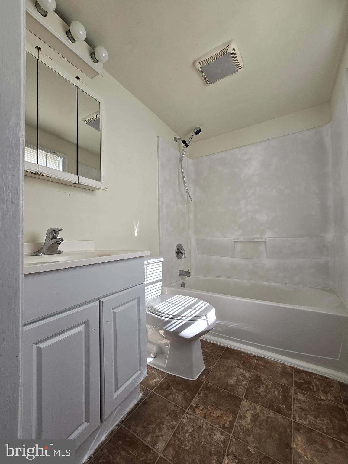 76 Chestnut Street, Unit B Dover, DE 19901 - Photo 39 of 52