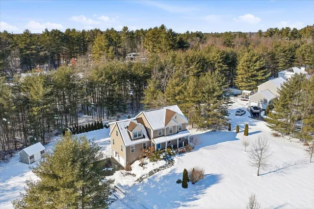 $799,000 | 10 Berlang Road, Londonderry, NH 03053