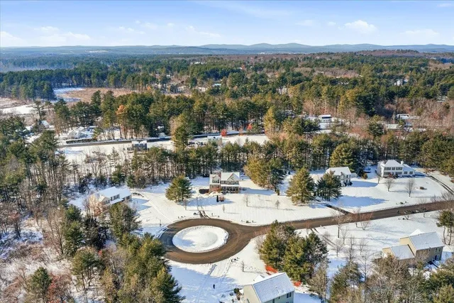 $799,000 | 10 Berlang Road, Londonderry, NH 03053