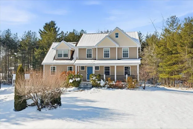 $799,000 | 10 Berlang Road, Londonderry, NH 03053