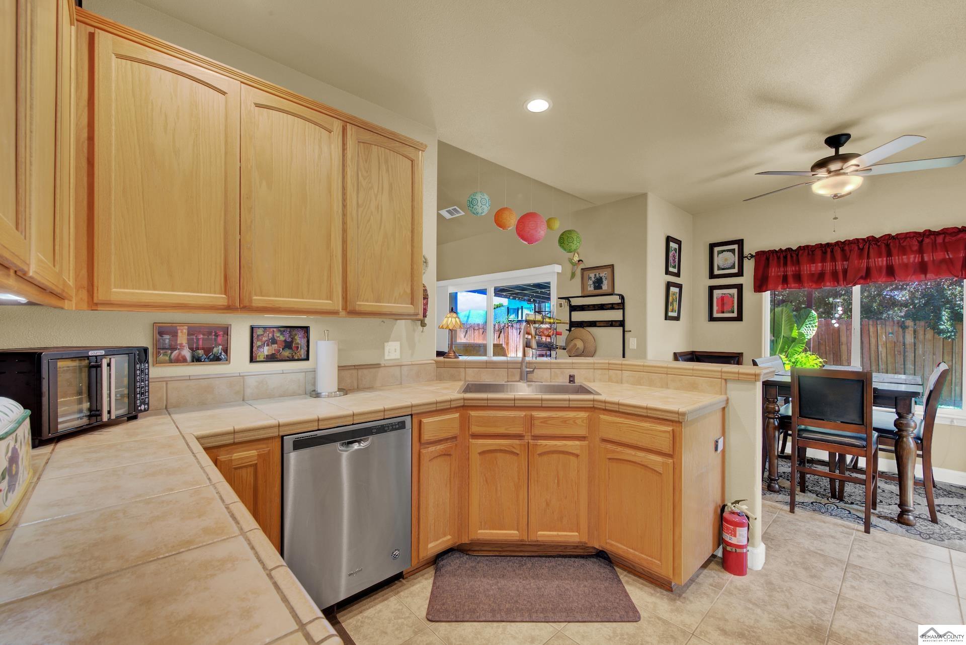 519 Fairview Avenue Corning, CA 96021 - Photo 37 of 75