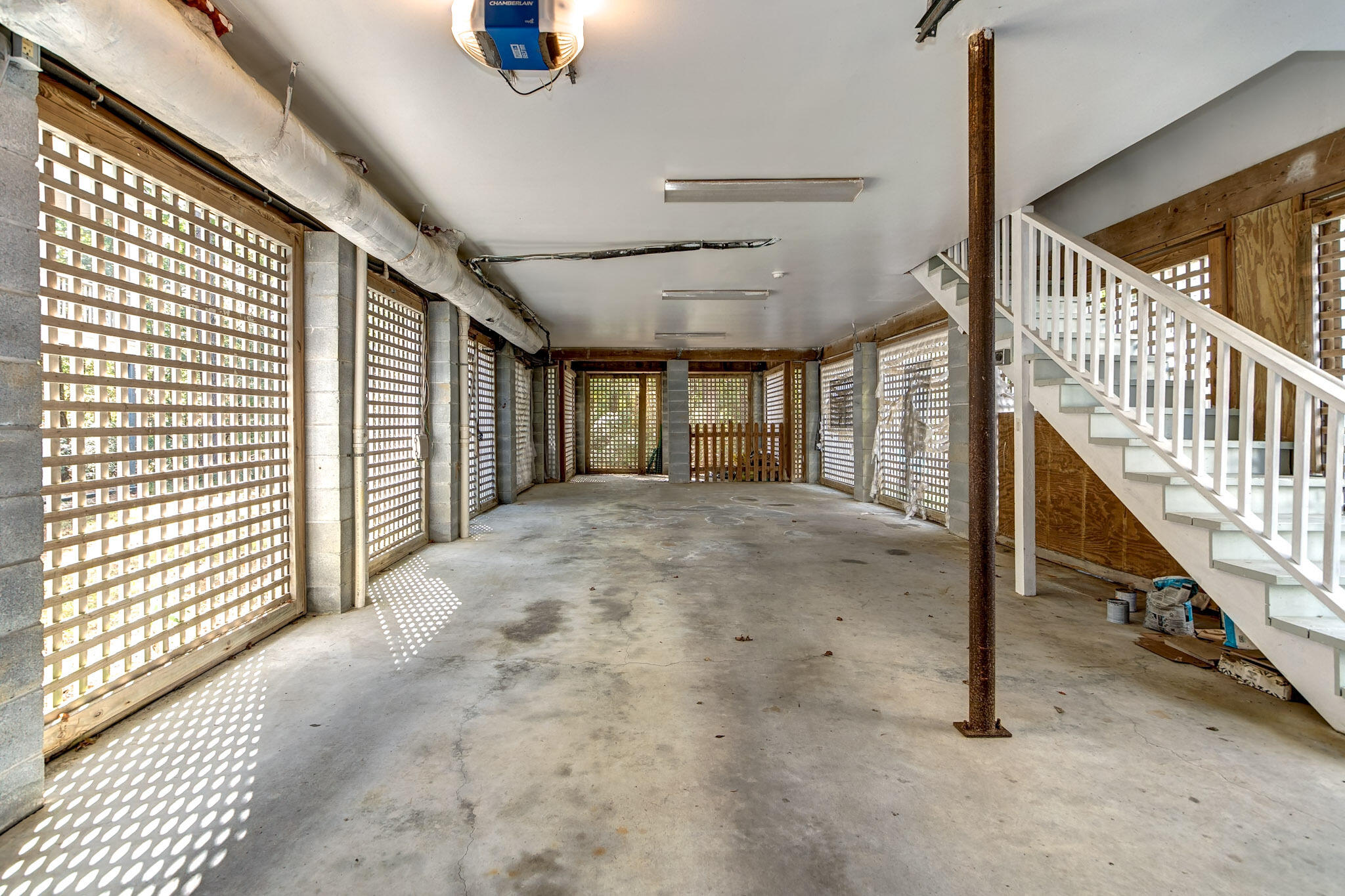 4128 Egrets Pointe Drive Mount Pleasant, SC 29466 - Photo 9 of 21 2 car garage