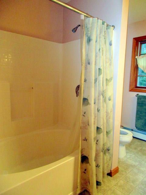610 Belgrade Road Oakland, ME 04963 - Photo 21 of 28 Main bath