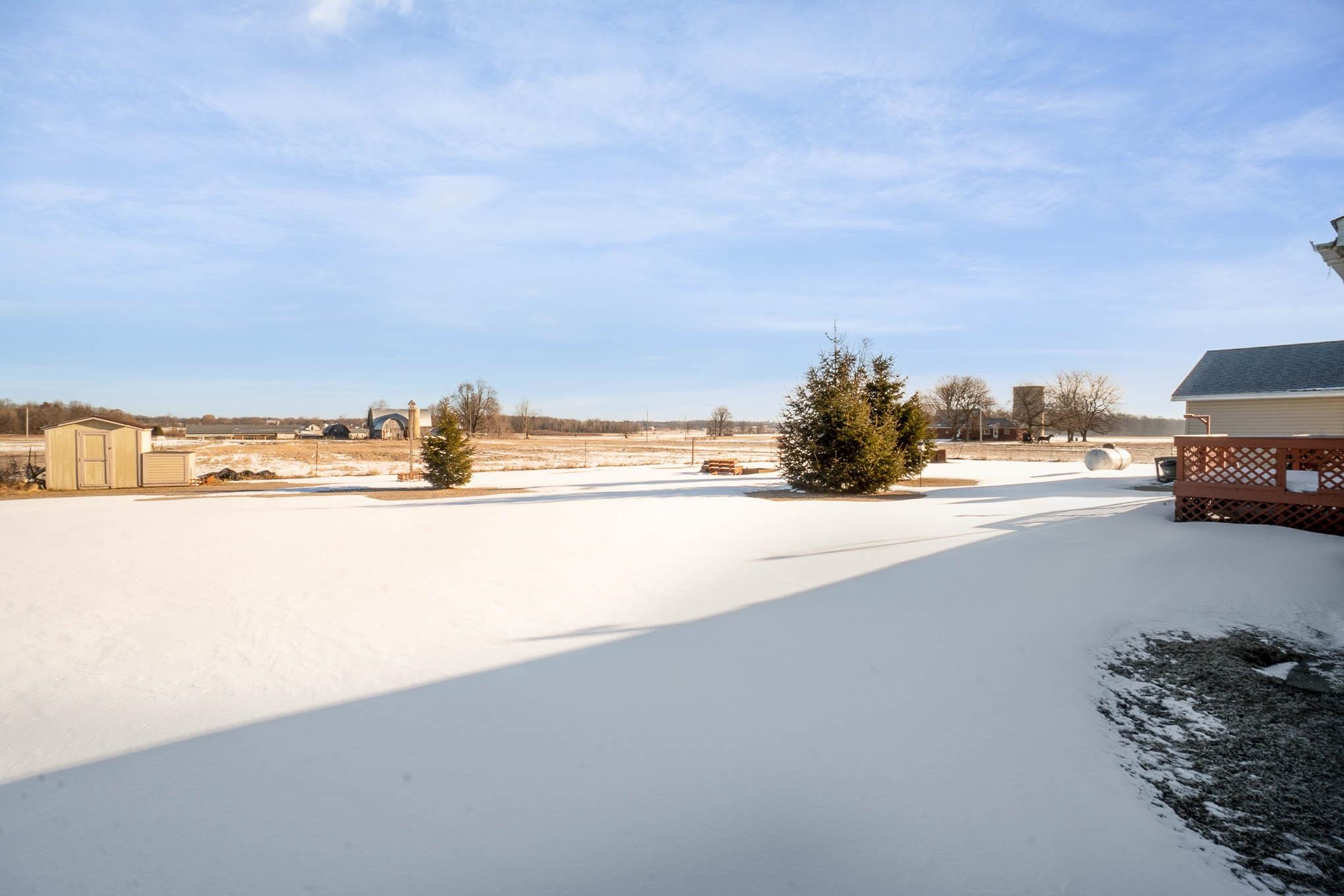 6048 West Remick Road Blanchard, MI 49310 - Photo 5 of 26