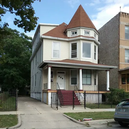 $360,000 | 843 North Waller Avenue, Chicago, IL 60651