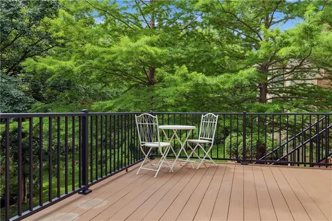 $525,000 | 7905 Mullen Road, Lenexa, KS 66215