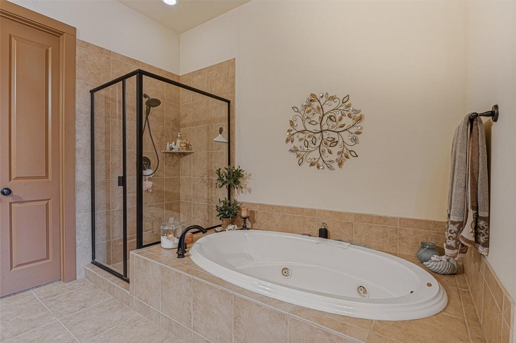 610 Via Ravello, Unit 212 Irving, TX 75039 - Photo 15 of 19 Gallery Image 15