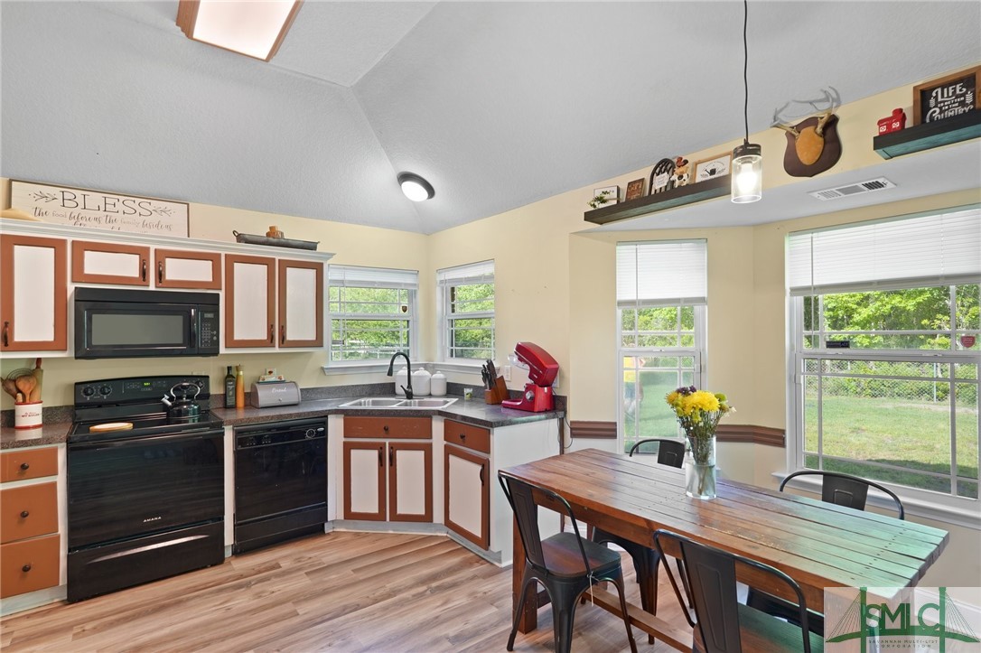 354 Deloach Road Northeast Ludowici, GA 31316 - Photo 4 of 30 Gallery Image 4