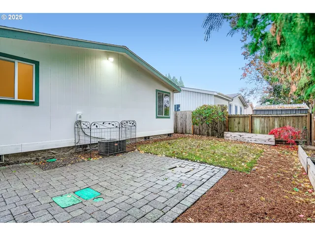 $344,900 | 2111 Pippin Street Northeast, Salem, OR 97305