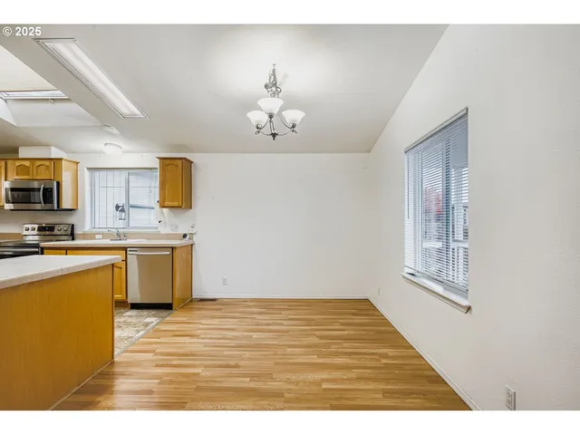 $344,900 | 2111 Pippin Street Northeast, Salem, OR 97305