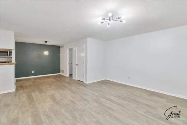 $1,650 | 313 Marigold Circle, Westland, MI 48185