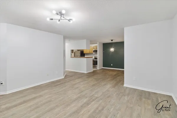 $1,650 | 313 Marigold Circle, Westland, MI 48185