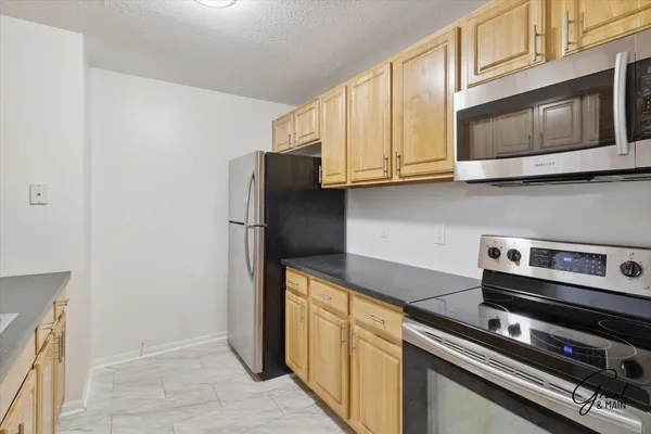 $1,650 | 313 Marigold Circle, Westland, MI 48185