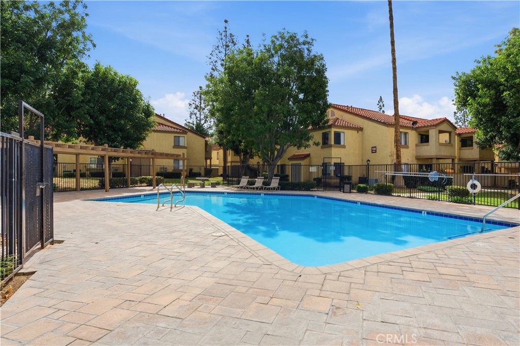 1142 West Blaine Street Riverside, CA 92507 - Photo 26 of 33 Community Pool