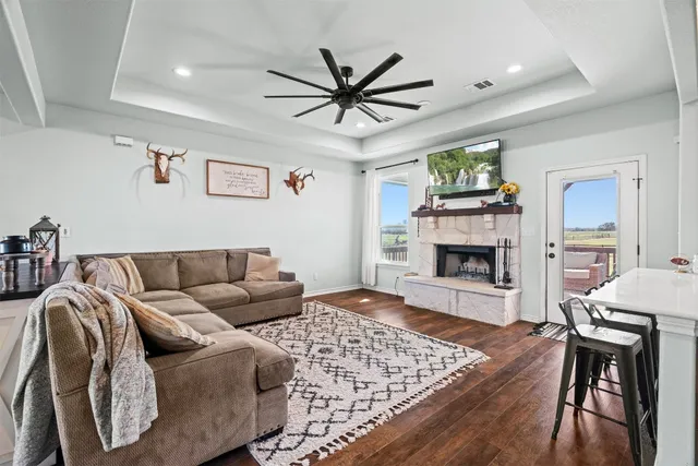 $575,000 | 6097 North Fm 908, Rockdale, TX 76567