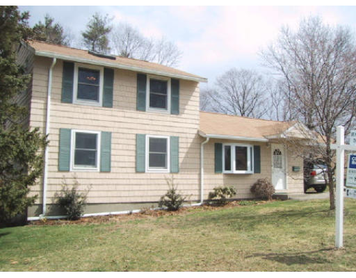 94 Ravenswood Road Waltham, MA 02453 - Photo 1 of 9 Gallery Image 1