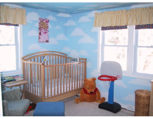 94 Ravenswood Road Waltham, MA 02453 - Photo 8 of 9 Gallery Image 8