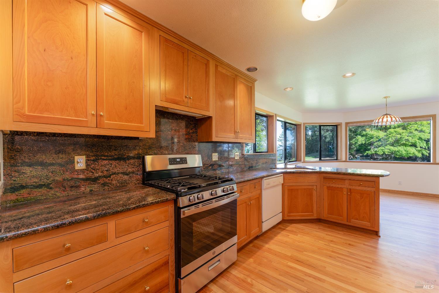 28801 Pinecrest Road Willits, CA 95490 - Photo 11 of 74