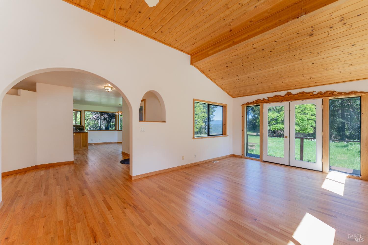 28801 Pinecrest Road Willits, CA 95490 - Photo 4 of 74