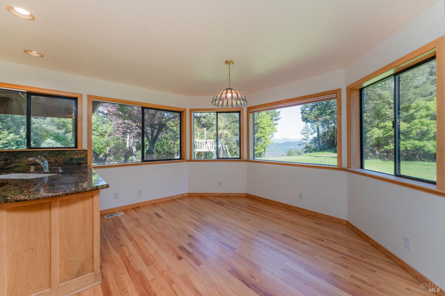 28801 Pinecrest Road Willits, CA 95490 - Photo 9 of 74