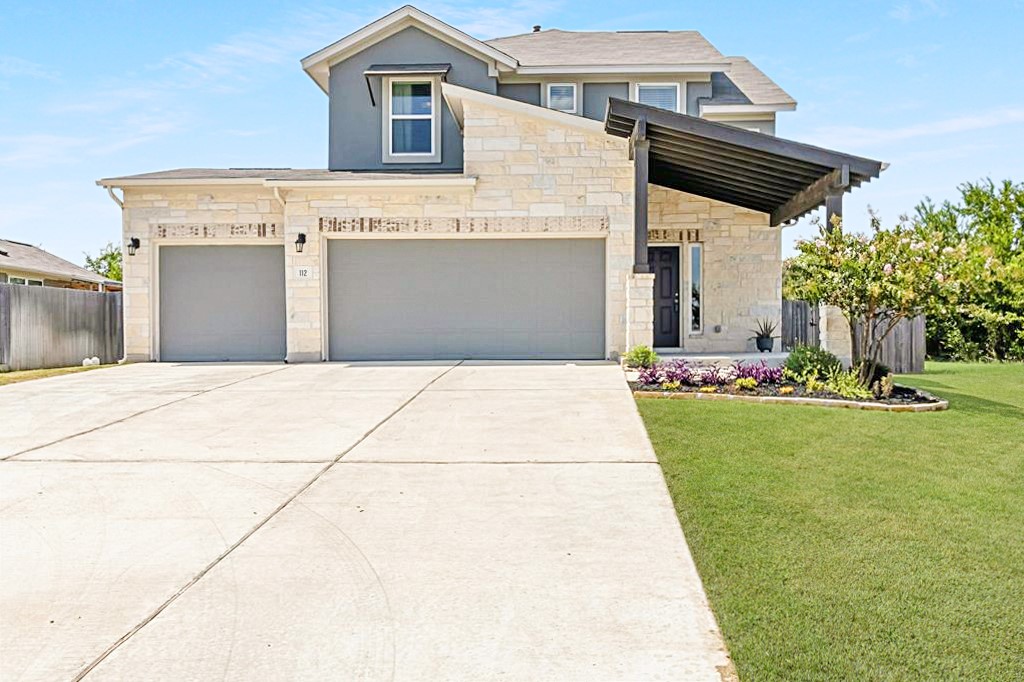 4 bed, 2.5 bath w/THREE car garage in amenity-rich Cool Springs offers the perfect layout for easy entertaining & maximum privacy.