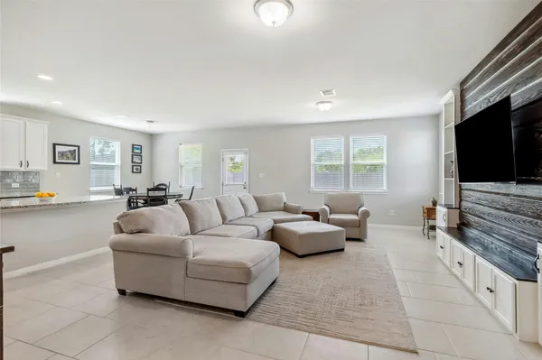 $2,350 | 112 Silver Spgs Bend, Kyle, TX 78640