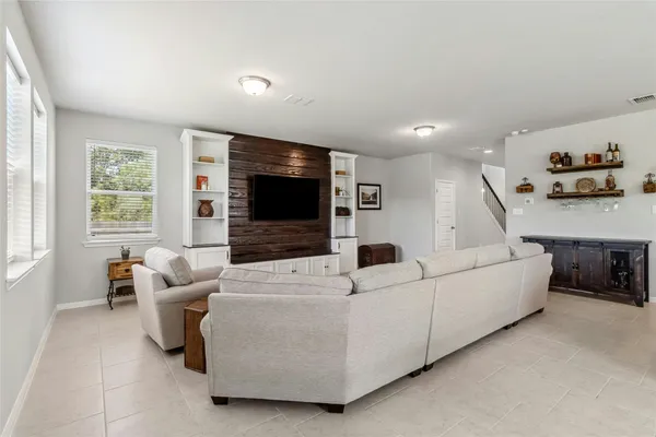 $2,350 | 112 Silver Spgs Bend, Kyle, TX 78640