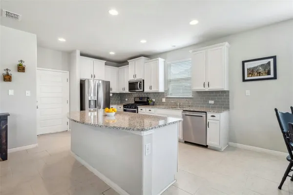 $2,350 | 112 Silver Spgs Bend, Kyle, TX 78640