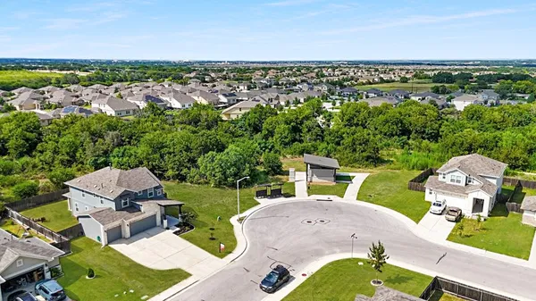 $2,350 | 112 Silver Spgs Bend, Kyle, TX 78640