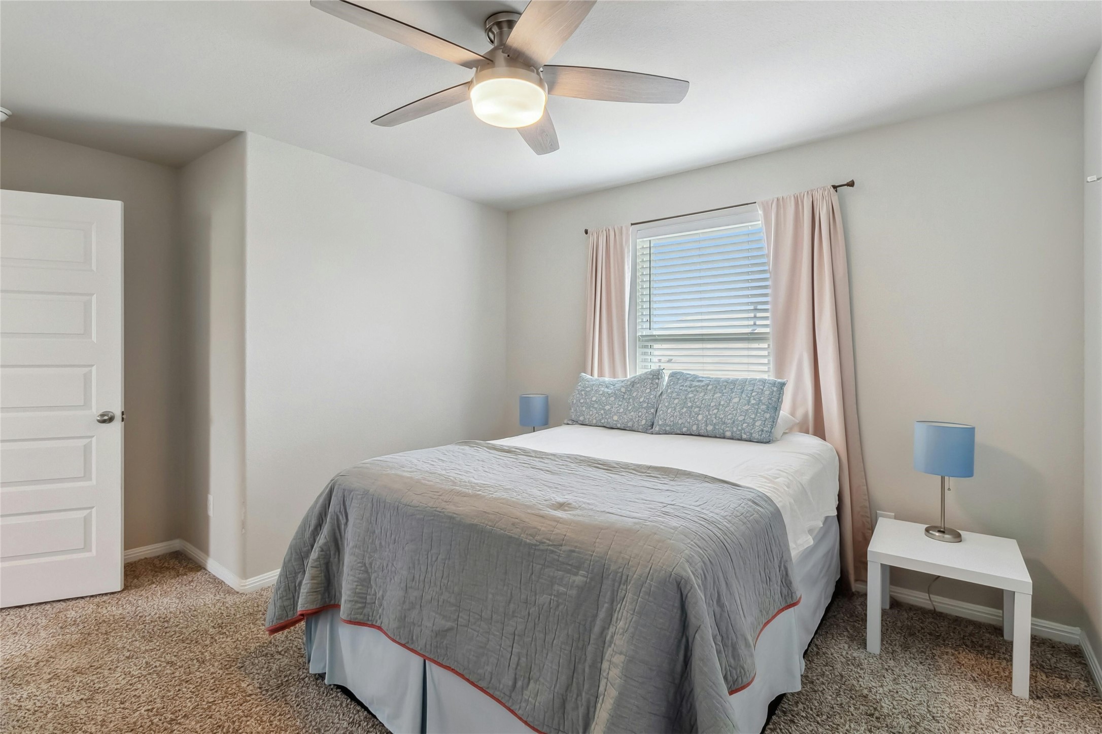 112 Silver Spgs Bend Kyle, TX 78640 - Photo 21 of 33 Another angle of this nice-sized upstairs guest room.