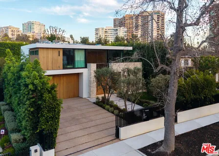 $12,995,000 | 740 Warner Avenue, Los Angeles, CA 90024