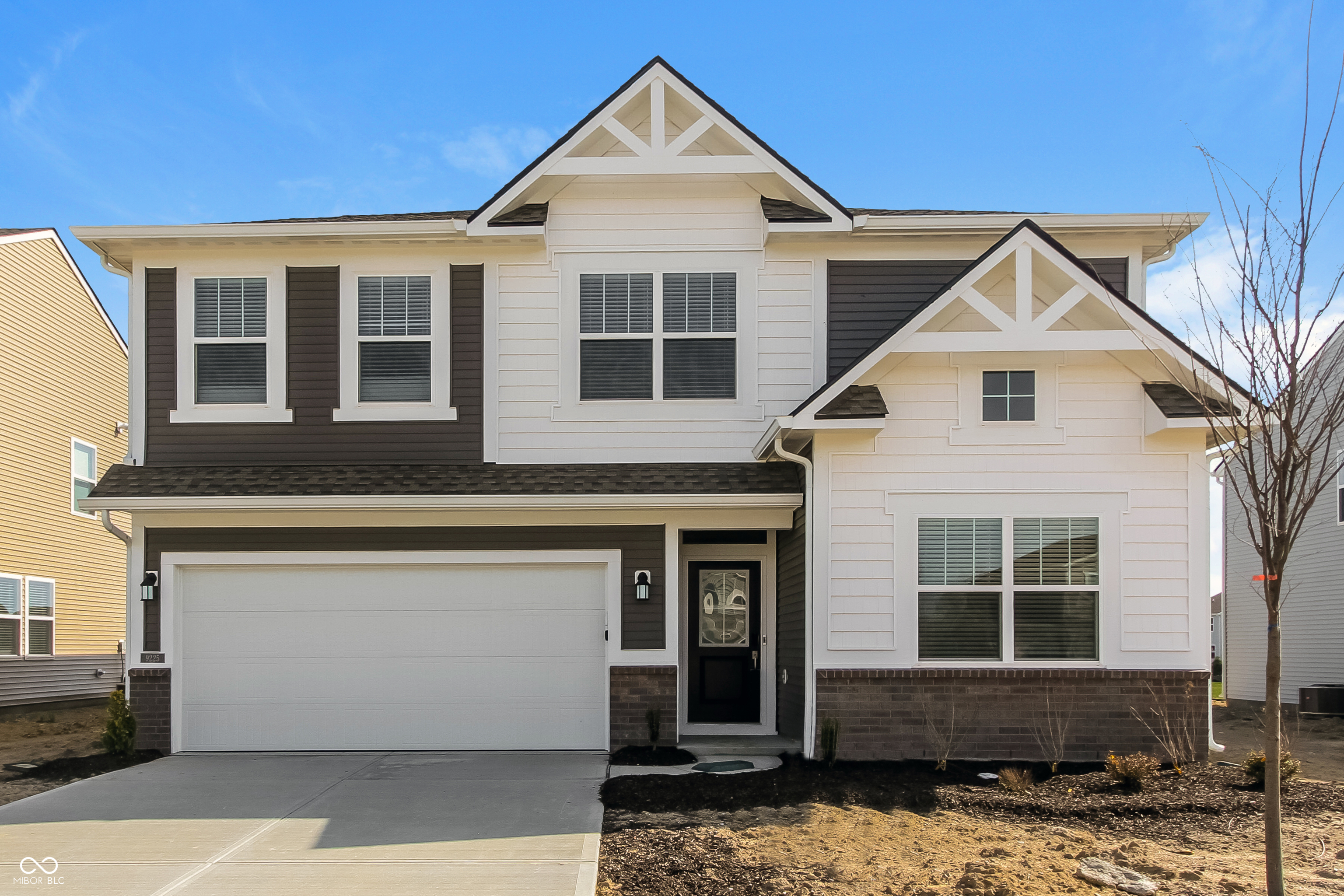 9225 Larson Drive Pendleton, IN 46064 - Photo 1 of 18