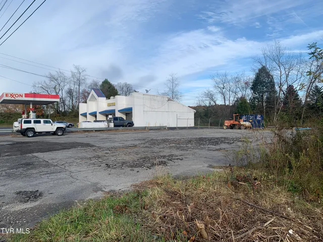 $90,000 | 4045 Weaver Pike, Bluff City, TN 37618