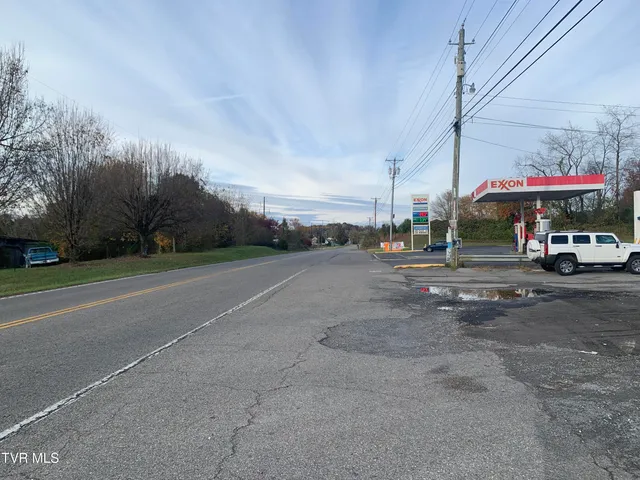 $90,000 | 4045 Weaver Pike, Bluff City, TN 37618