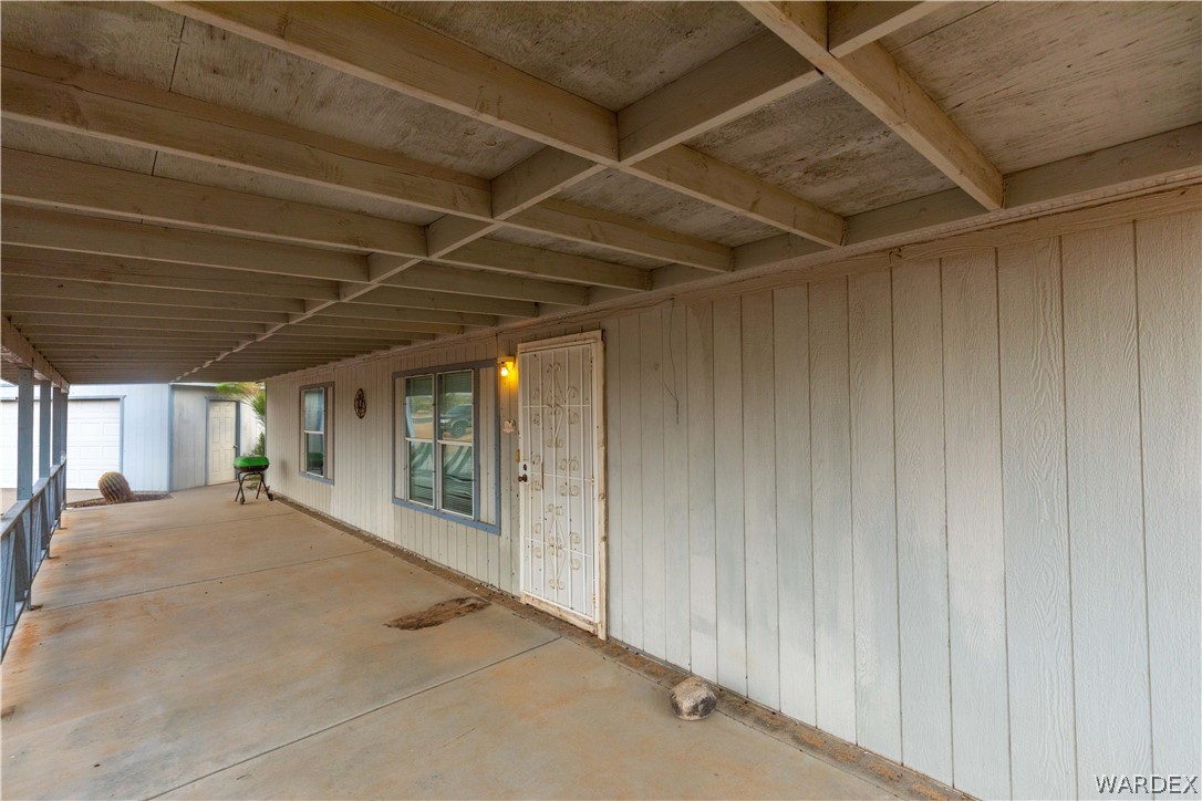 7374 Windmill Road Kingman, AZ 86401 - Photo 8 of 49 a view of entryway