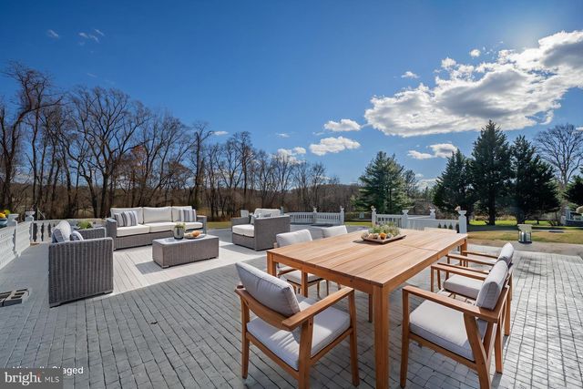 $1,550,000 | 13738 Lakeside Drive, Clarksville, MD 21029