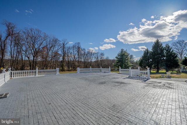 $1,550,000 | 13738 Lakeside Drive, Clarksville, MD 21029