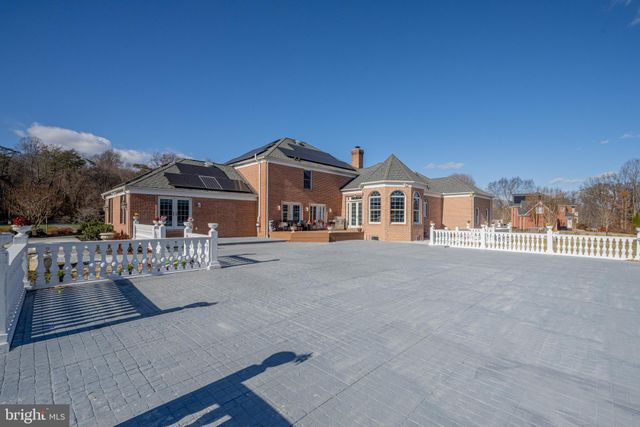 $1,550,000 | 13738 Lakeside Drive, Clarksville, MD 21029