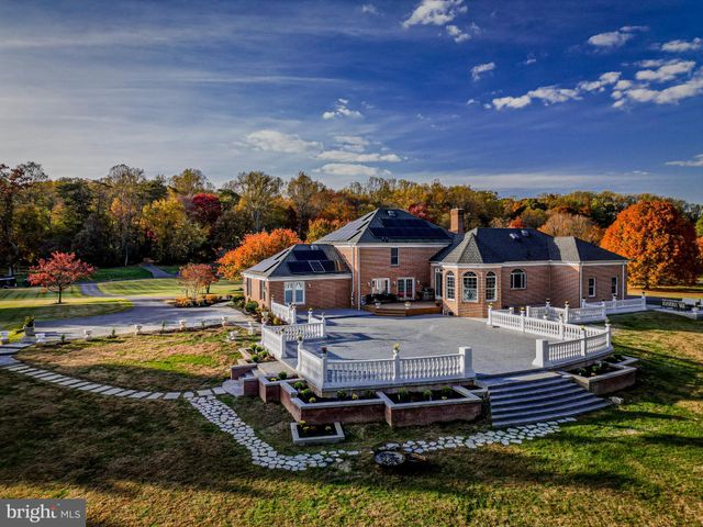 $1,550,000 | 13738 Lakeside Drive, Clarksville, MD 21029