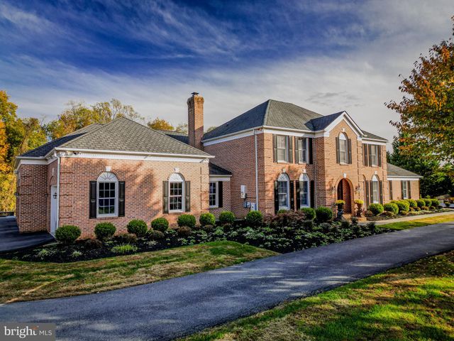 $1,550,000 | 13738 Lakeside Drive, Clarksville, MD 21029