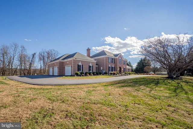 $1,550,000 | 13738 Lakeside Drive, Clarksville, MD 21029