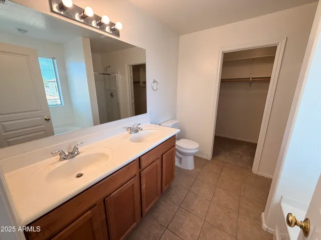 $1,599 | 422 East Saddle Way, San Tan Valley, AZ 85143